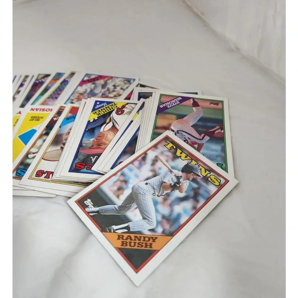 Topps 1988 Baseball Cards 100 Cards Lot 35